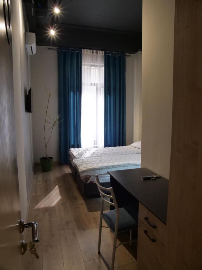 Muras Hostel Бишкек Экстерьер фото